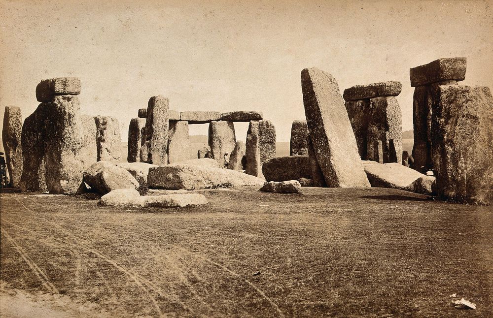 bo tien mua stonehenge