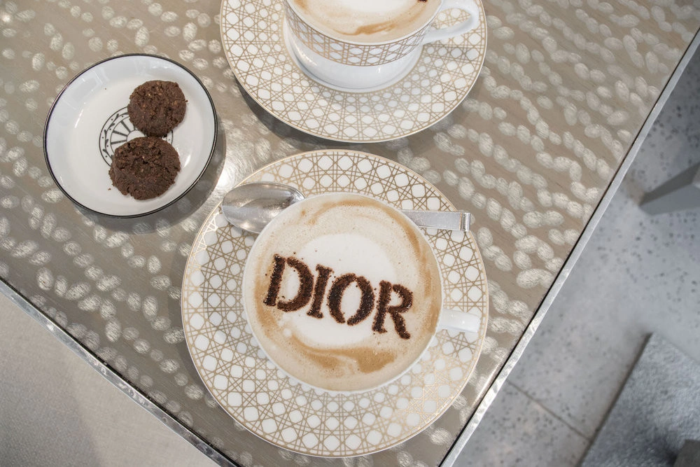 dior gucci mo nha hang 1