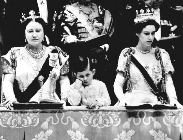 le dang quang cua Vua Charles III 1