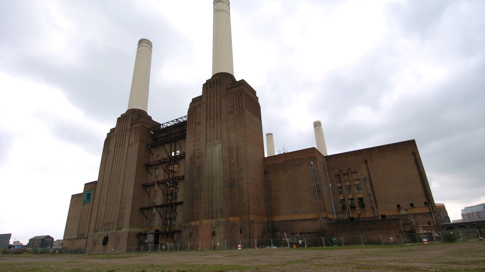 nha may dien Battersea Power Station 1
