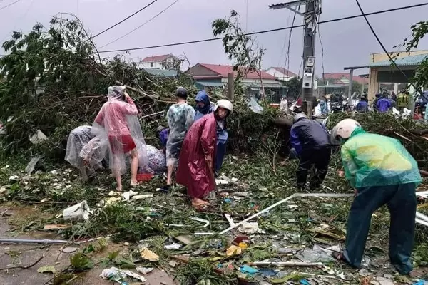 tiem vang quang tri bi cuon bay 1
