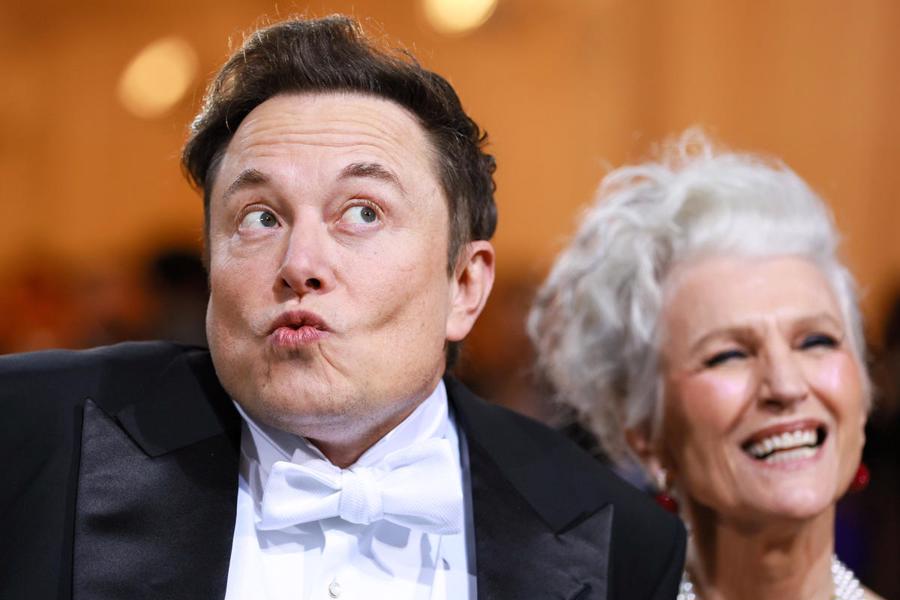 ty phu elon musk ban nuoc hoa 1