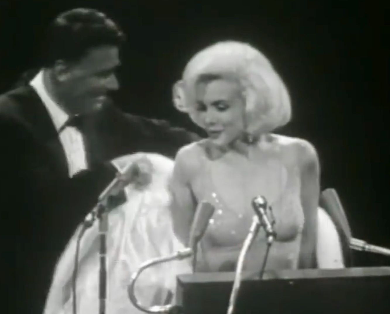 vay cua Marilyn Monroe 1