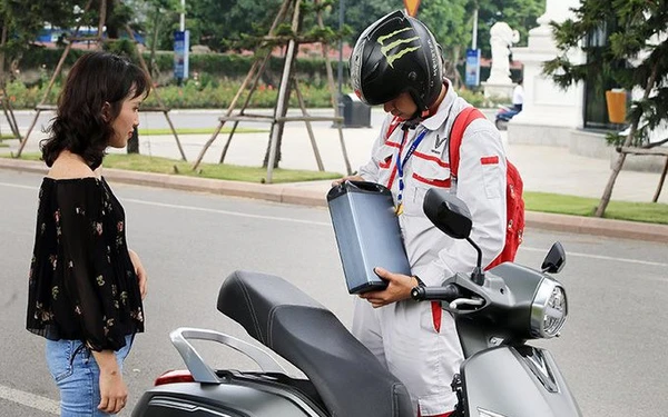 vinfast dung doi pin xe dien
