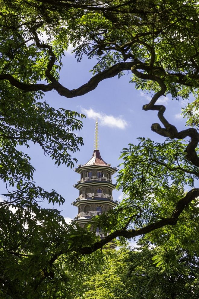 chua great pagoda kew gardens 1