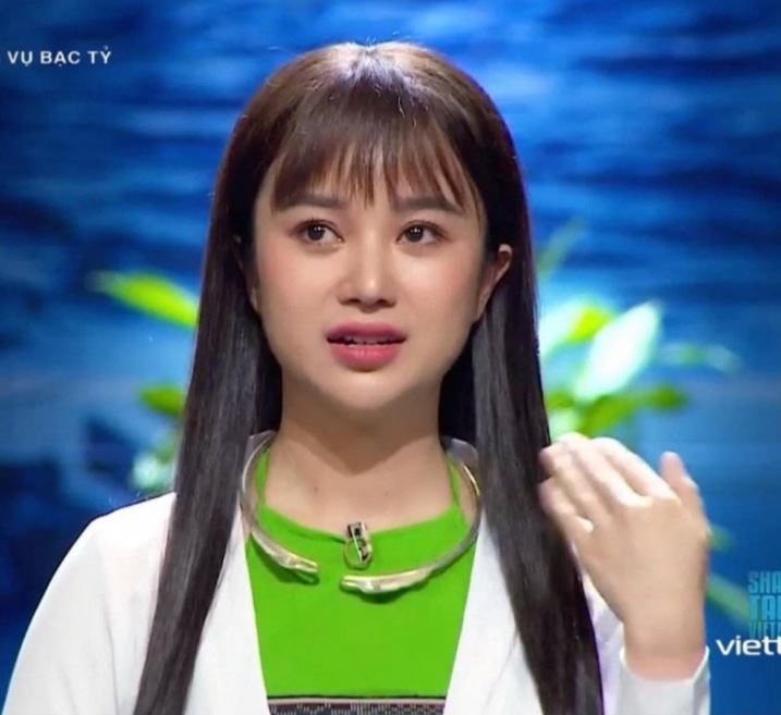 co gai dan toc muong thit chua 1