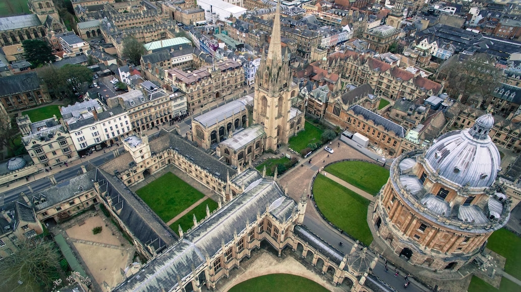 dh oxford ko tra luong