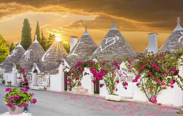 nha nam lun thi tran Alberobello italy 1