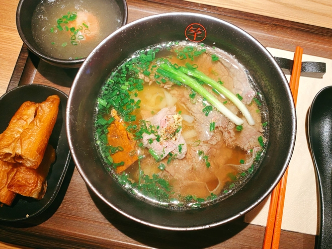 chi pu ban pho thuong hai 2