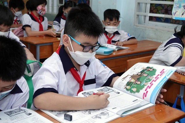 day tieng anh 1