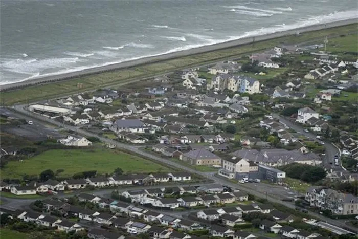 lang Fairbourne wales 1
