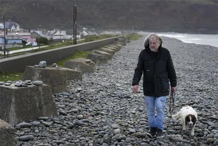 lang Fairbourne wales 1