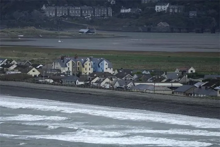 lang Fairbourne wales 1