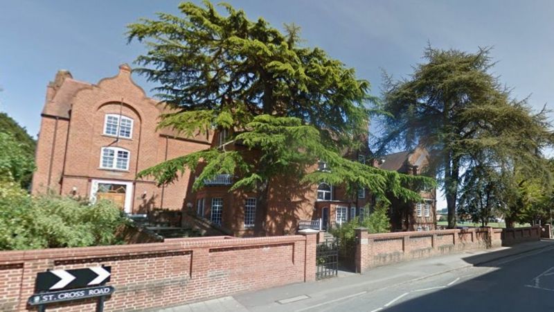linare college 1