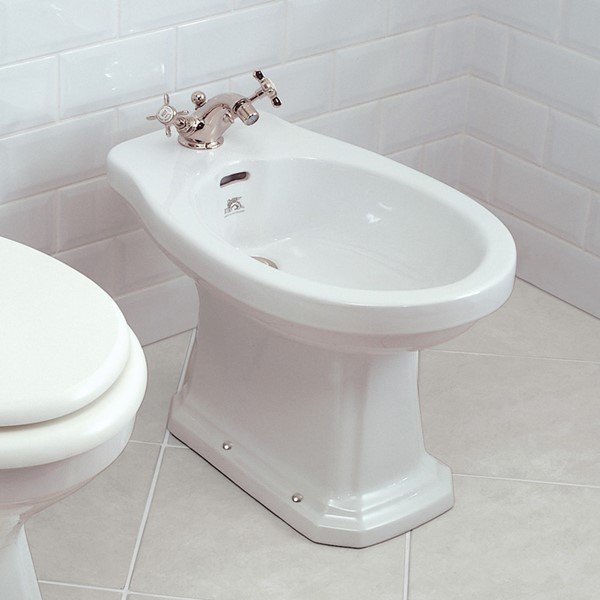 toilet khong voi xit 1