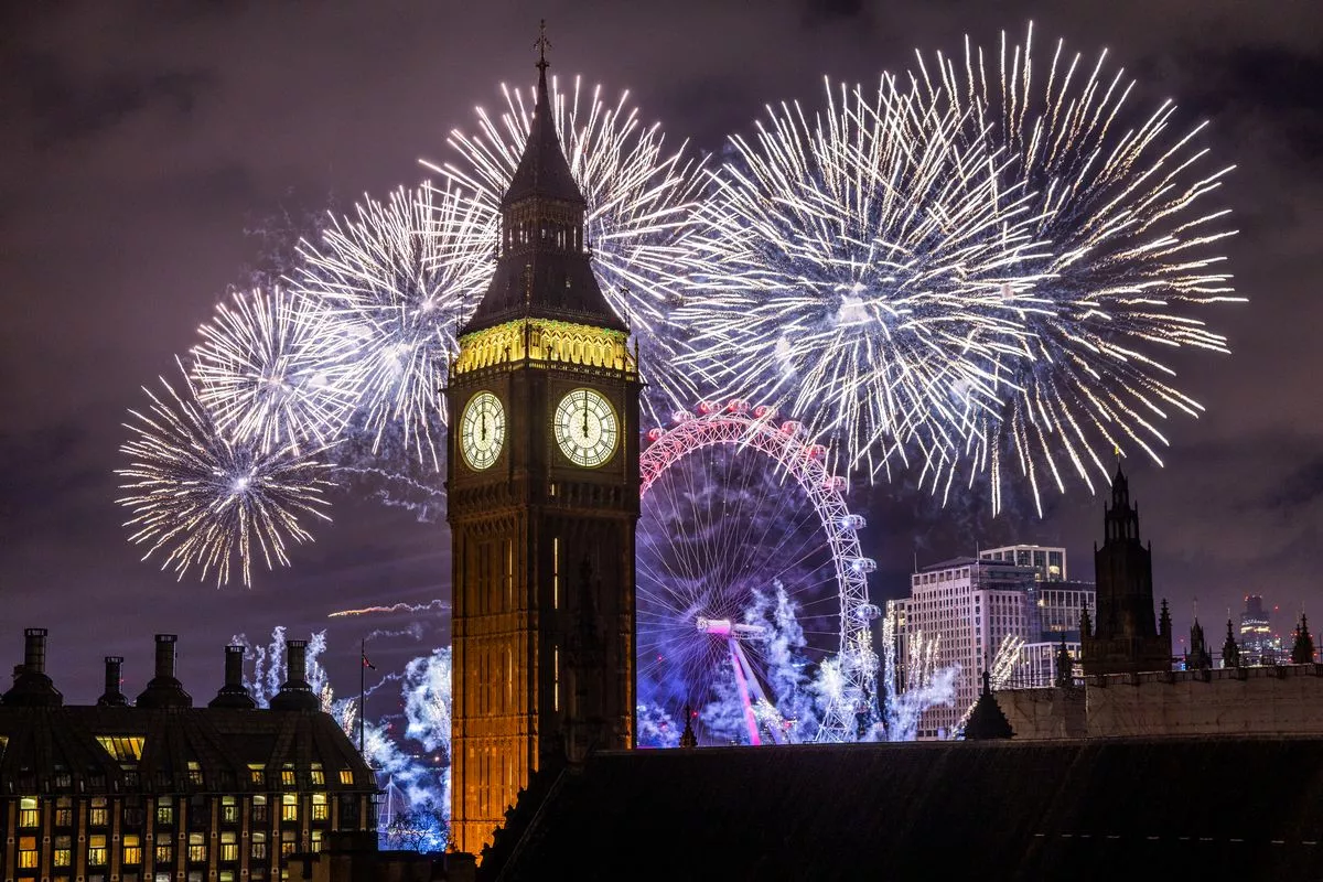 ban phao hoa london eye 1