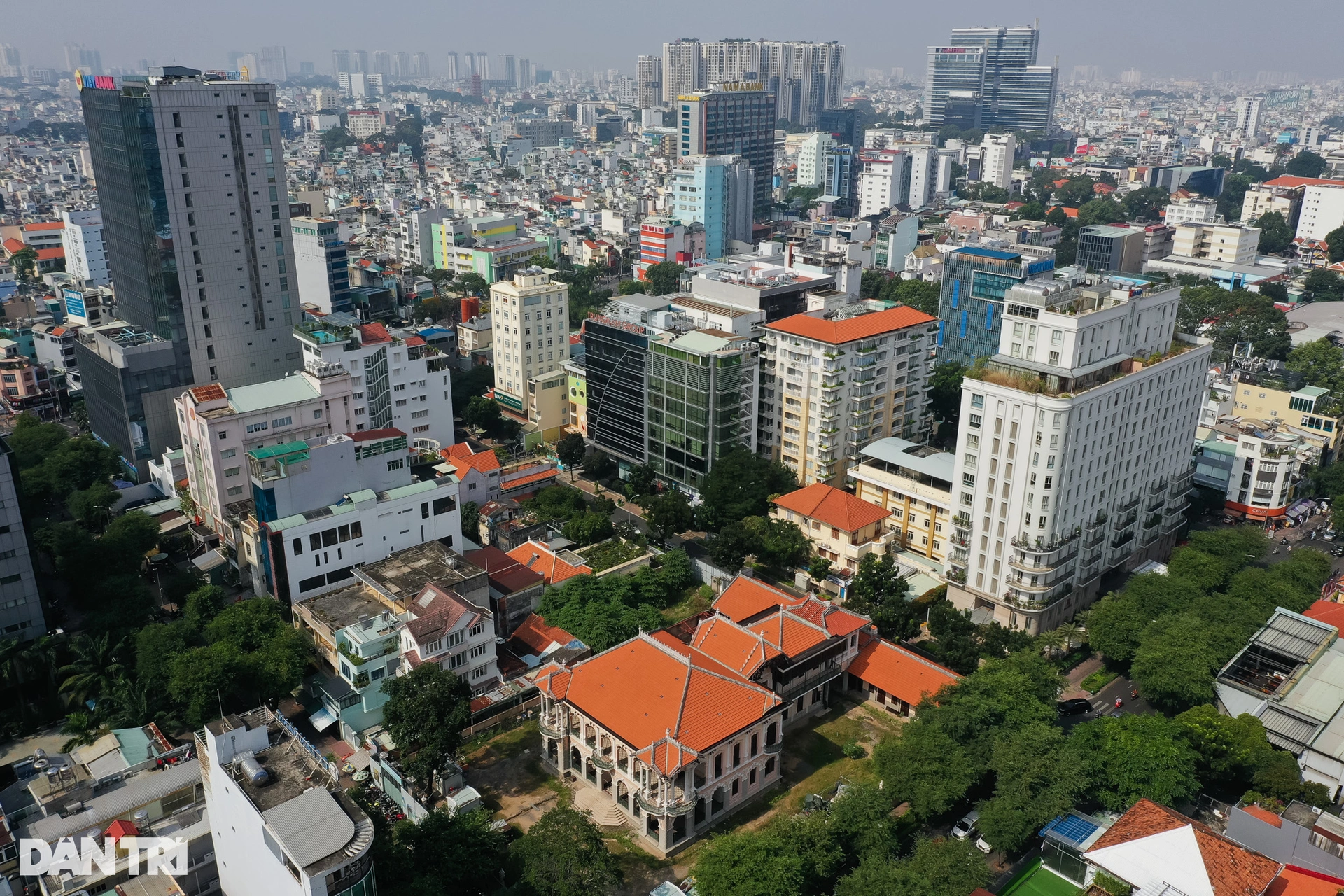 biet thu truong my lan 1