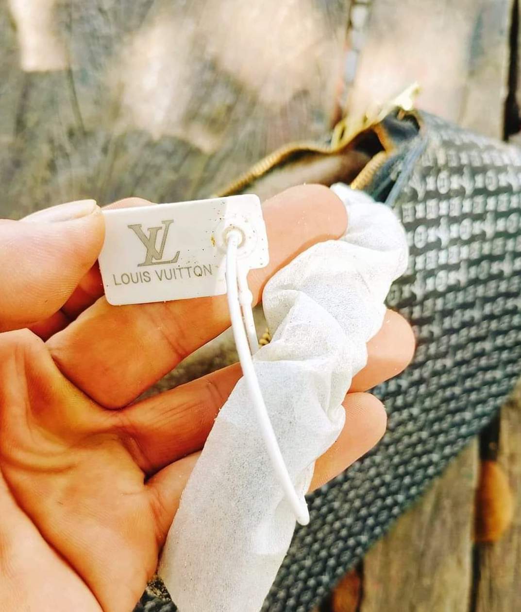 nhat duoc tui louis vuitton 1