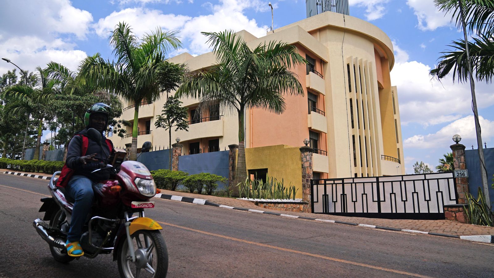 rwanda chinh sach