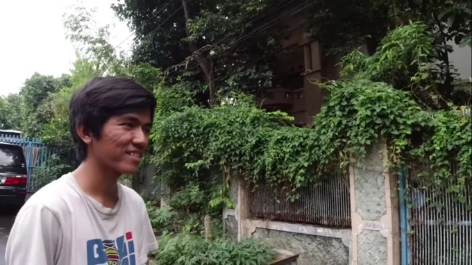 12 nam song khong dien nuoc 1