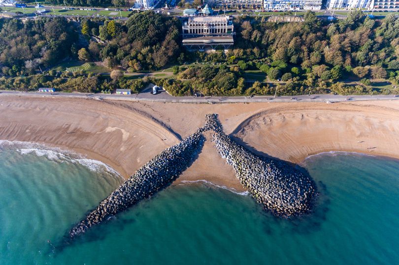 bai bien Folkestone 1