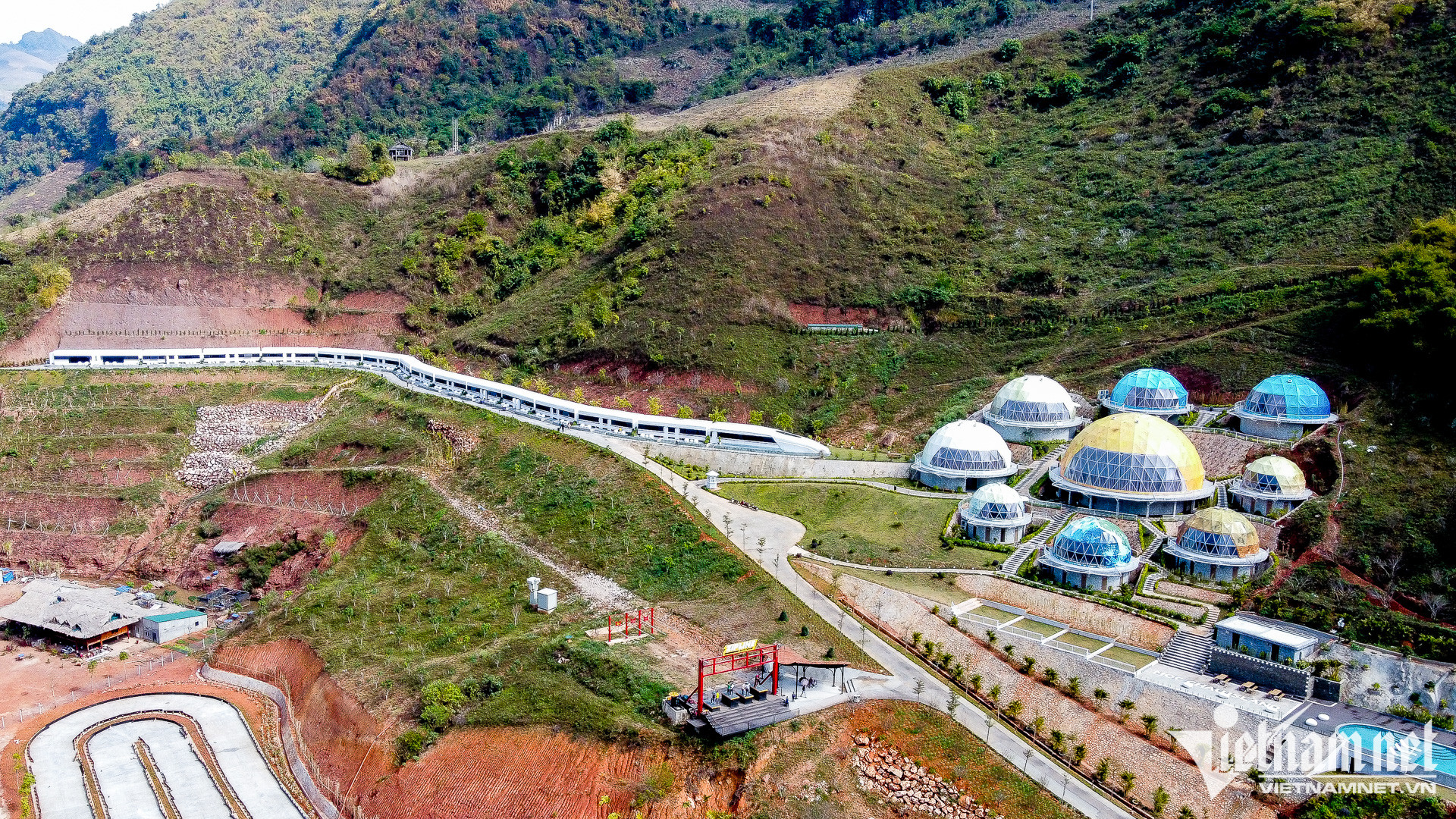 khach san doan tau sieu toc moc chau 1