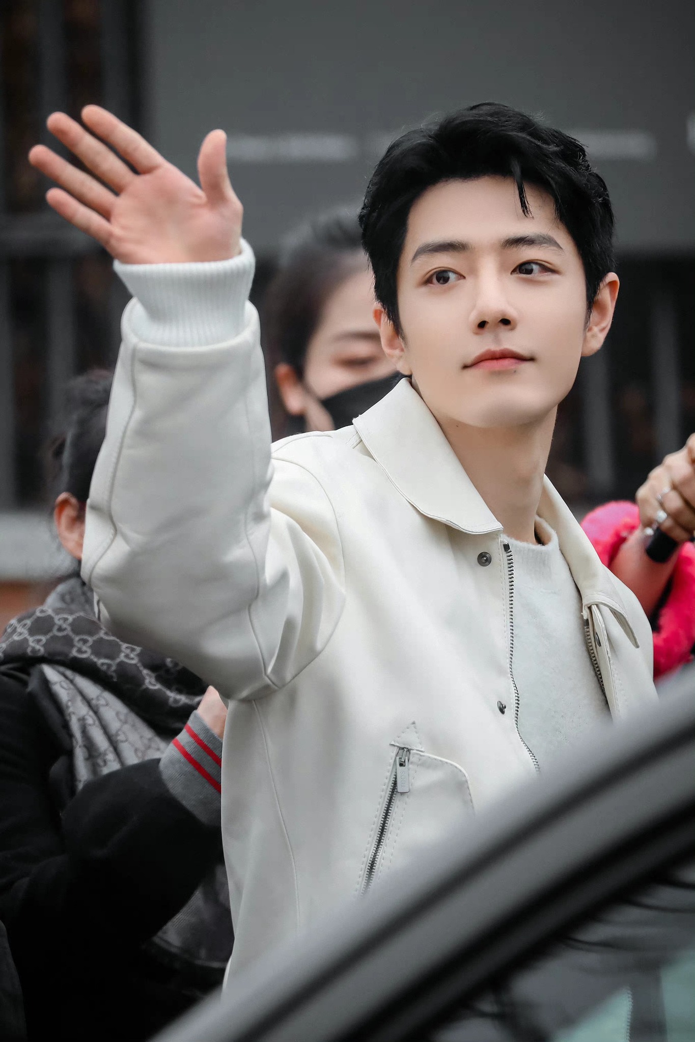 tieu chien milan fashion week tods