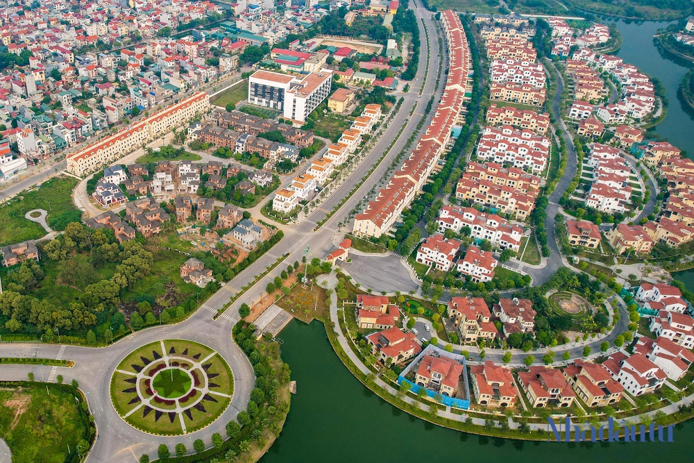 canh hoang vang trong khu do thi ha noi 1