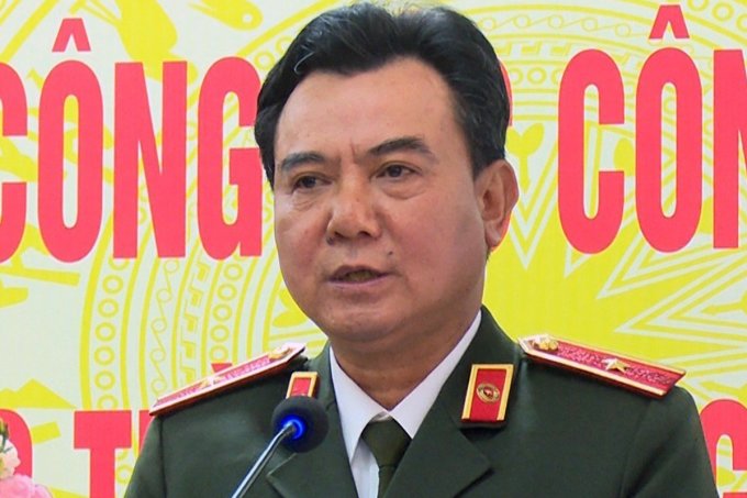 hoi lo chuyen bay giai cuu 1