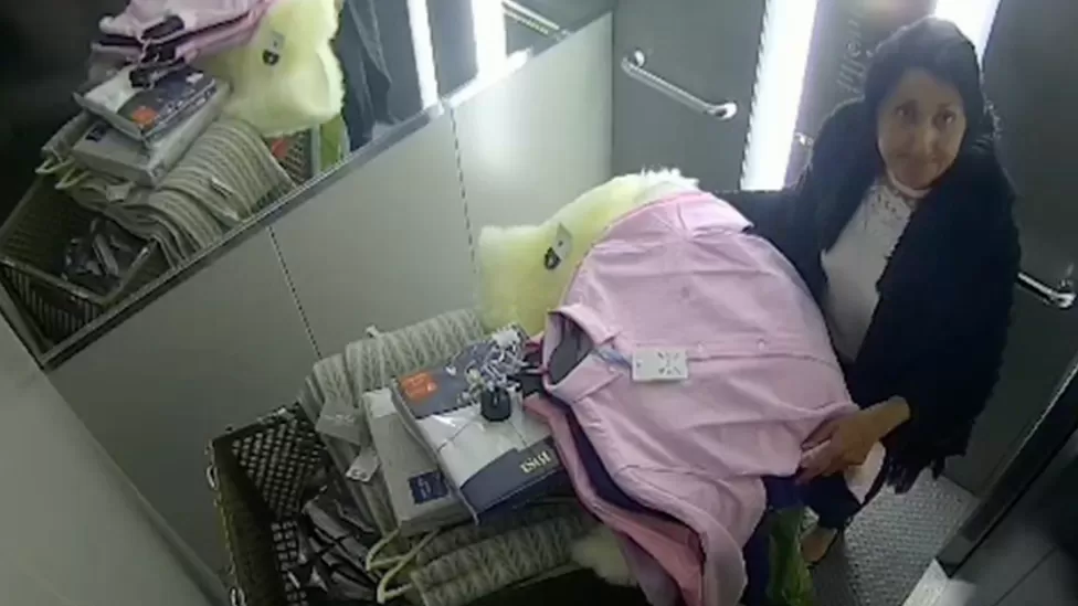 mua hang lua dao Narinder Kaur 1