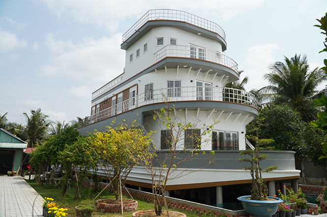 nha du thuyen mien tay 3