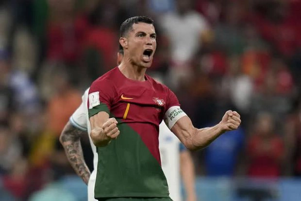ronaldo toc bac 1