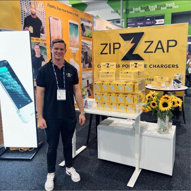 sac dien thoai khong day Zip Zap Chargers 2