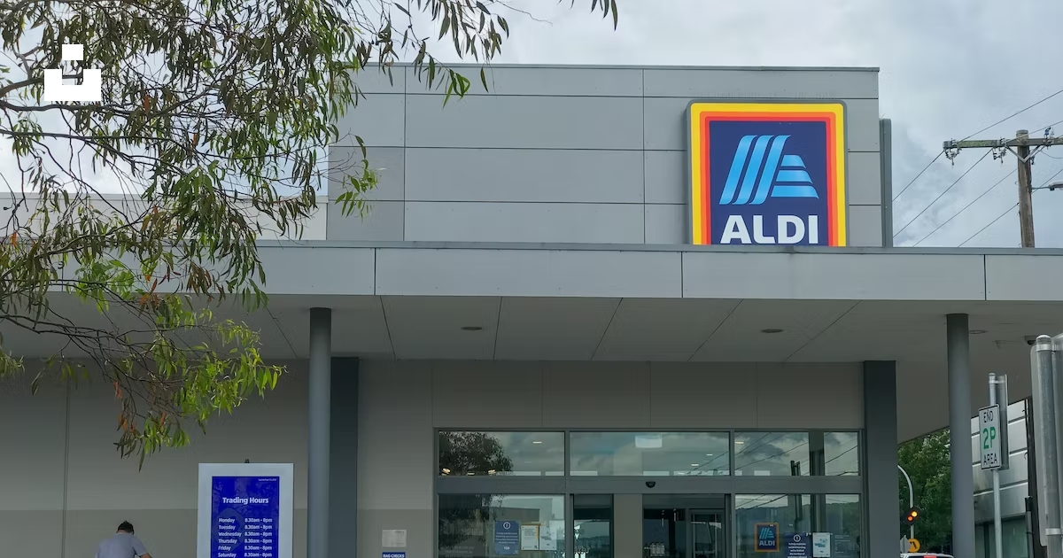 sieu thi aldi mo cua dip phuc sinh