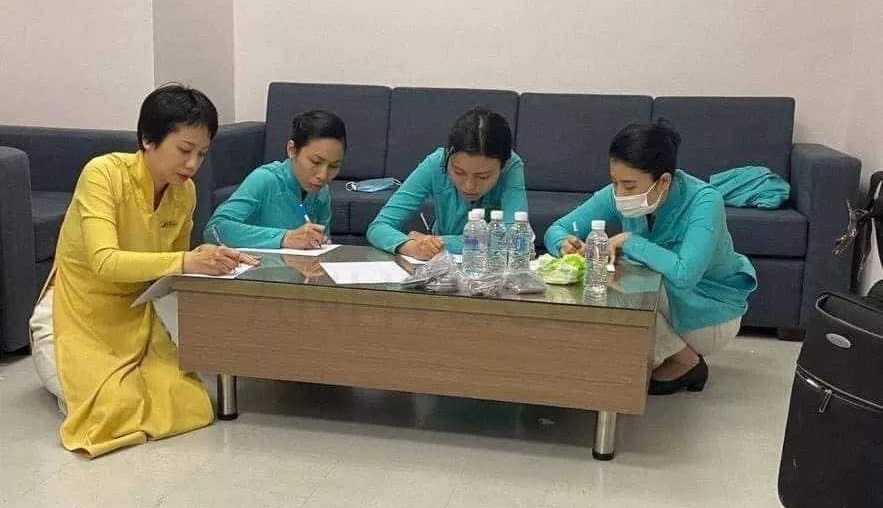 tha tu do tiep vien hang khong