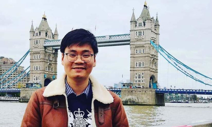du hoc sinh anh du lich chau au 1