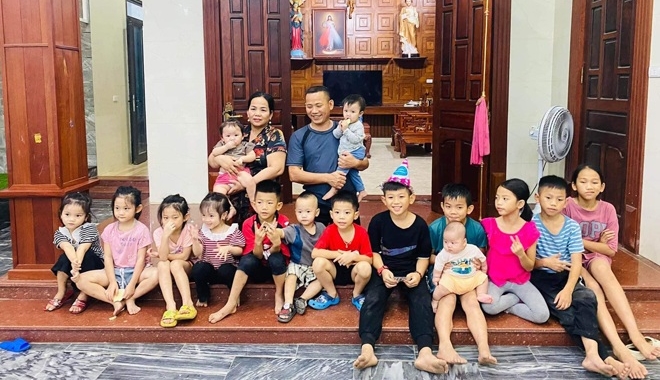gia dinh nghe an 15 nguoi con 1
