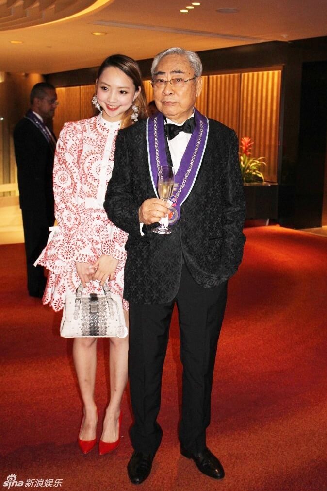 moi tinh day song cbiz 1