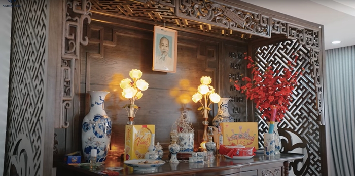 nha tien te hung ba 1