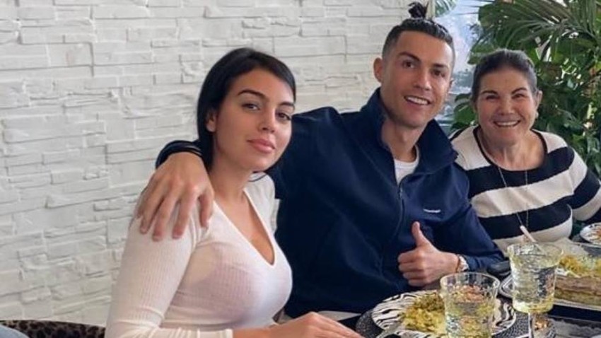 ronaldo chia tay ban gai 1
