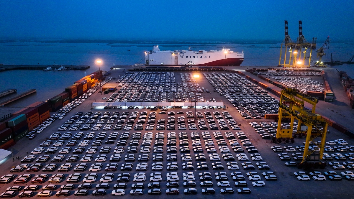 xuat 1800 xe vinfast 1