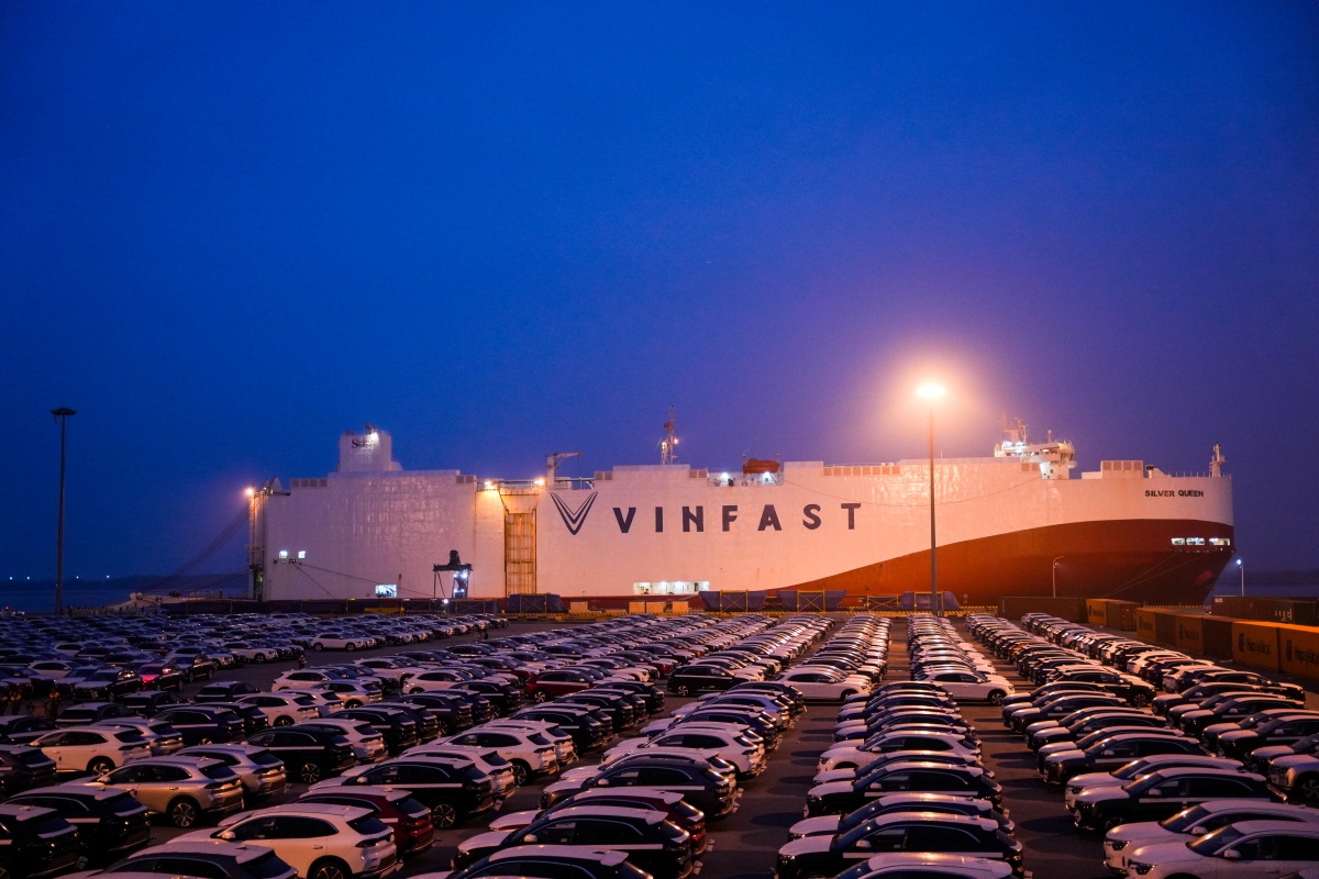 xuat 1800 xe vinfast 1