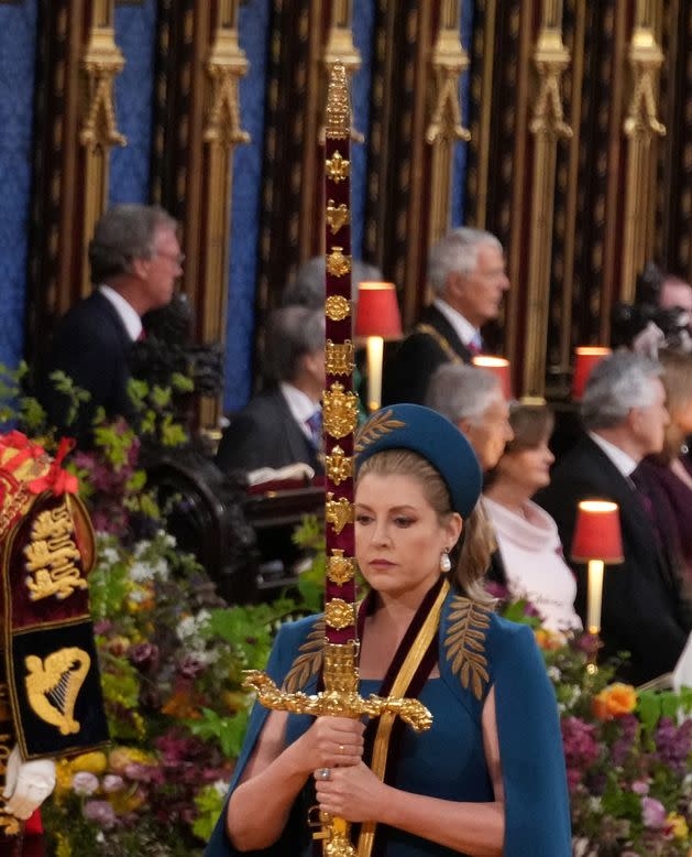 Penny Mordaunt le dang quang vua charles 1