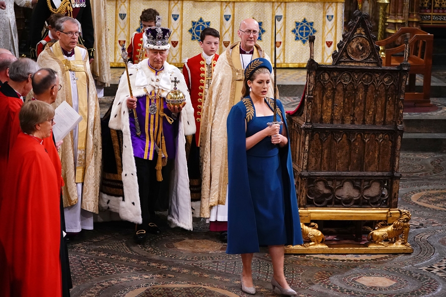 Penny Mordaunt le dang quang vua charles 1
