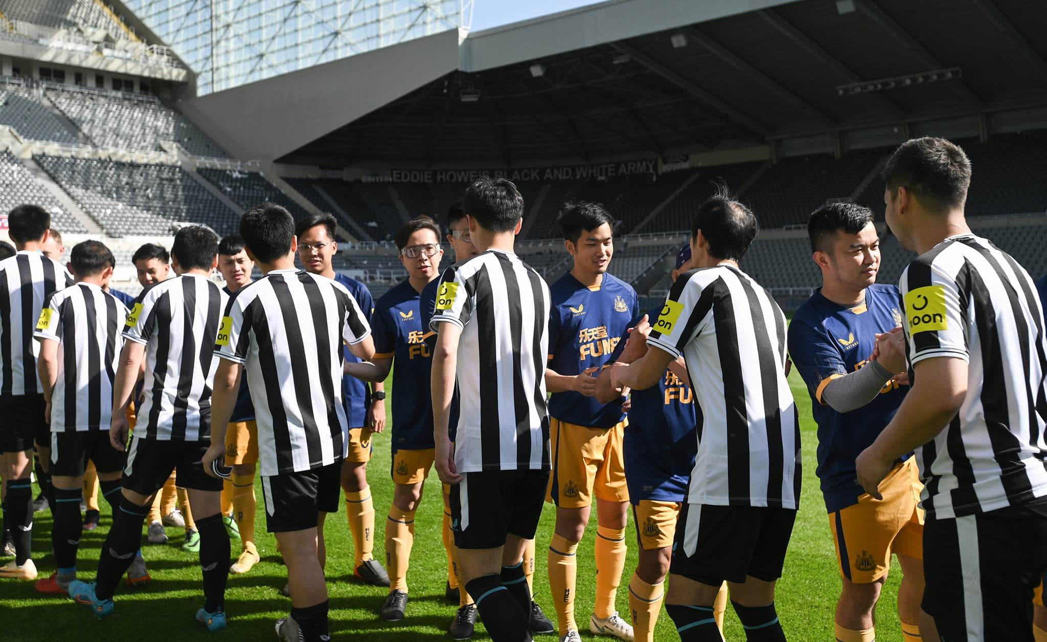 SLNA Birmingham giao huu 1