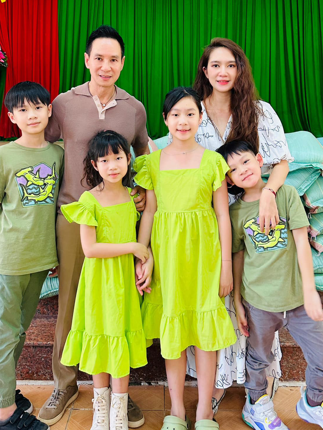 ly hai minh ha lat mat 1