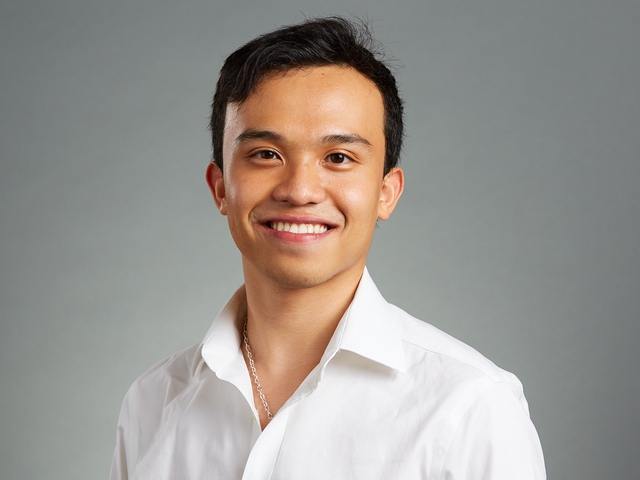 nam sinh trung hoc bong cambridge