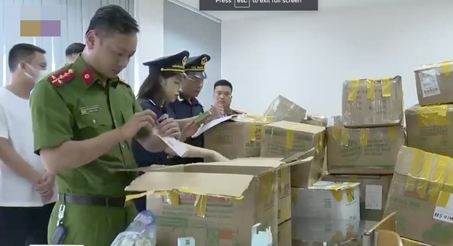 danh trao hang hoa 1