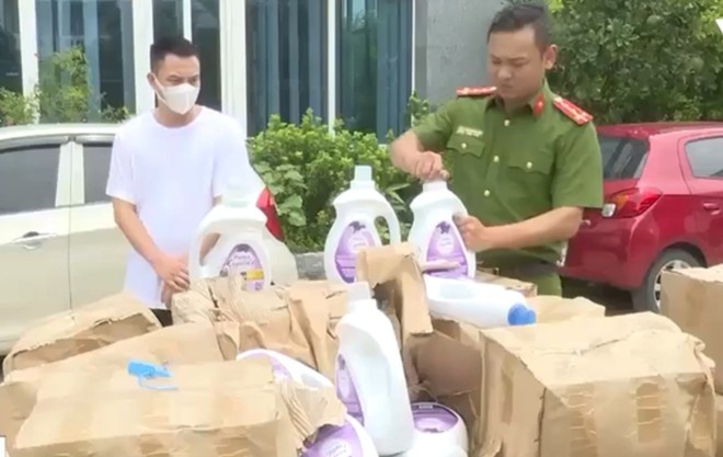 danh trao hang hoa 1