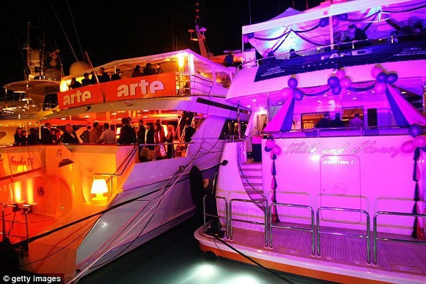 hao quang cannes 1